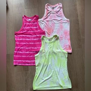 Bundle of three Old Navy Active Tie Dye Ribbed Racerback Tank Tops Size Small